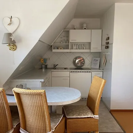 Haus Wolltoeft 'kuestenstern Whg4', Apartament *
