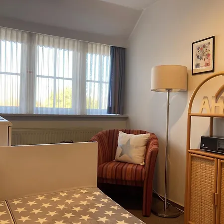 Haus Wolltoeft 'kuestenstern Whg4', Apartament